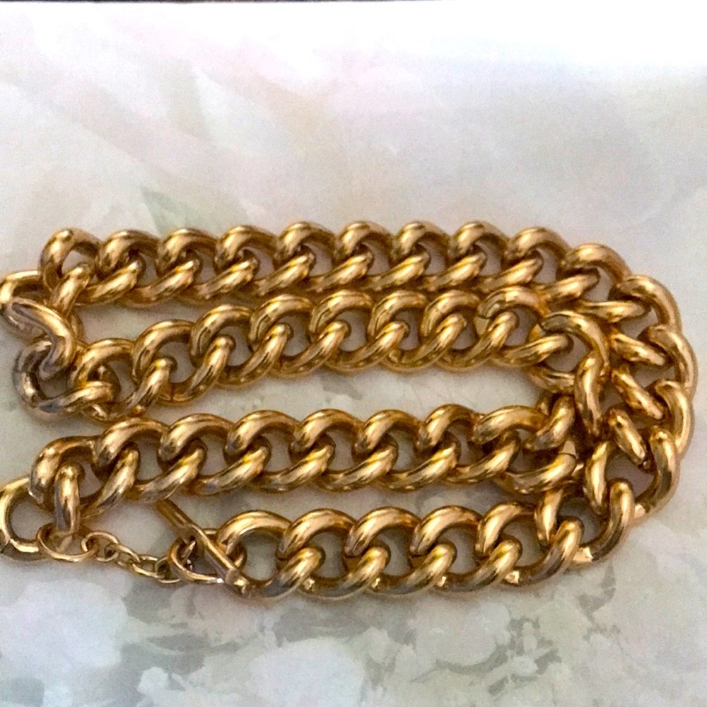 Stunning 3/4” Wide Cuban Link Chunky GoldTone 24” Necklace with toggle clasp.